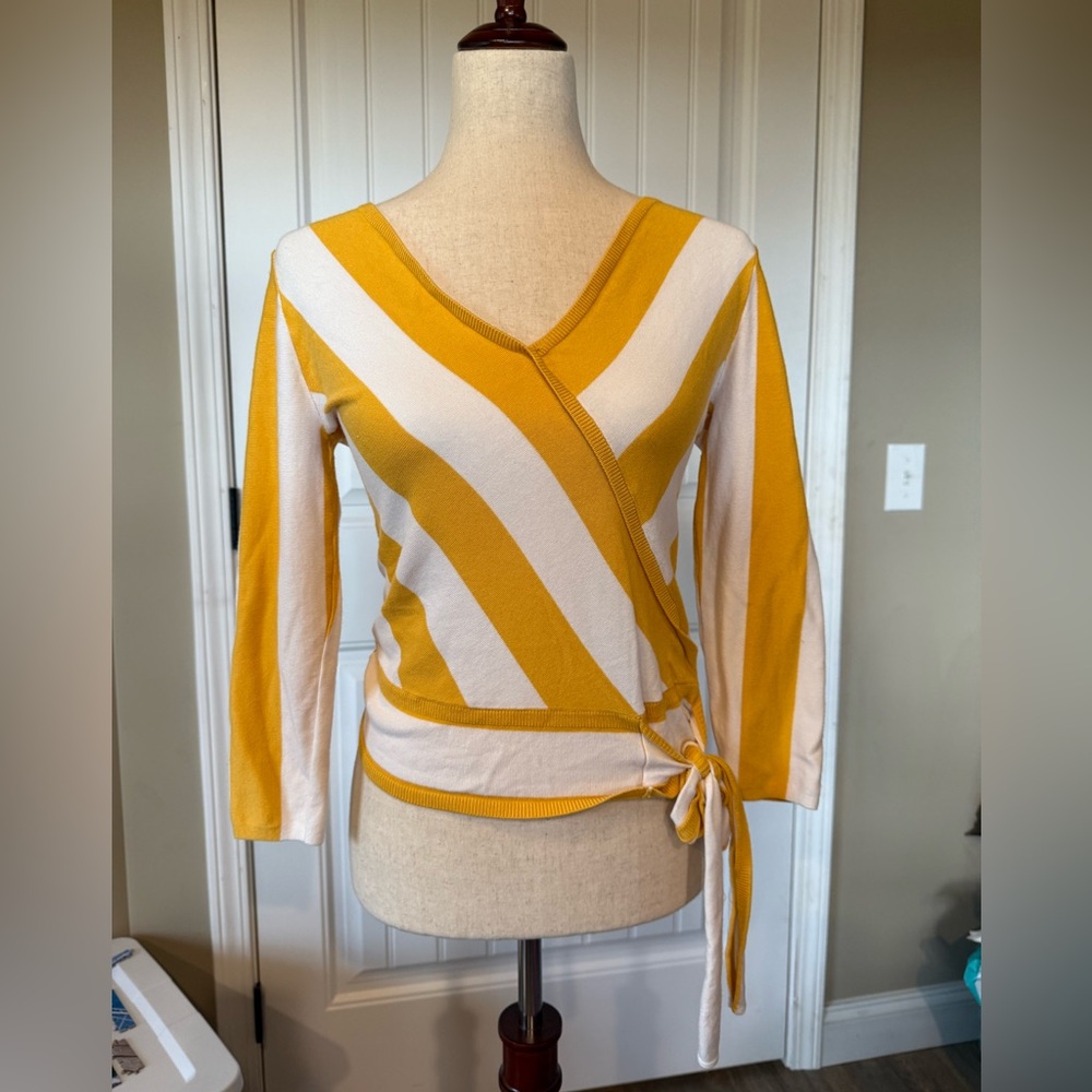 7th Avenue New York & Company Yellow and White Striped Top